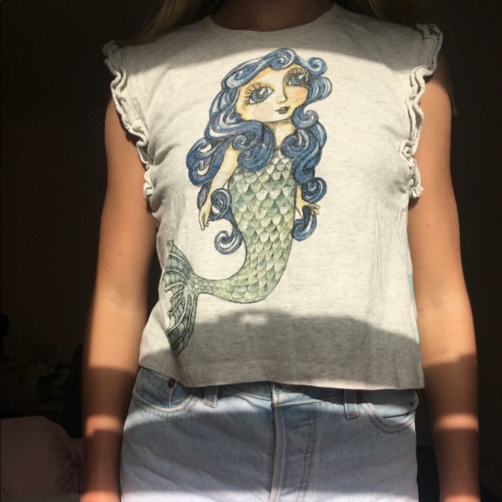Cute paper wings girls size 14 tank top!